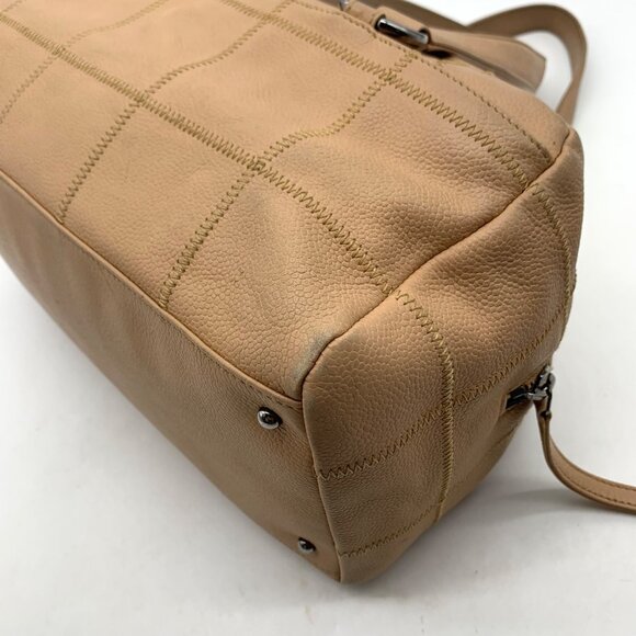 Chanel Beige Square Quilted Caviar Leather LAX Bowler Bag - Picture 9 of 13